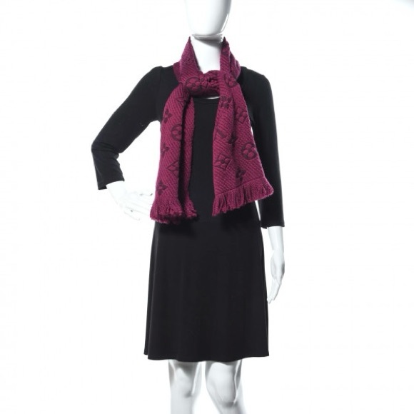 Louis Vuitton Wool and Silk Logomania Scarf - Picture 8 of 9